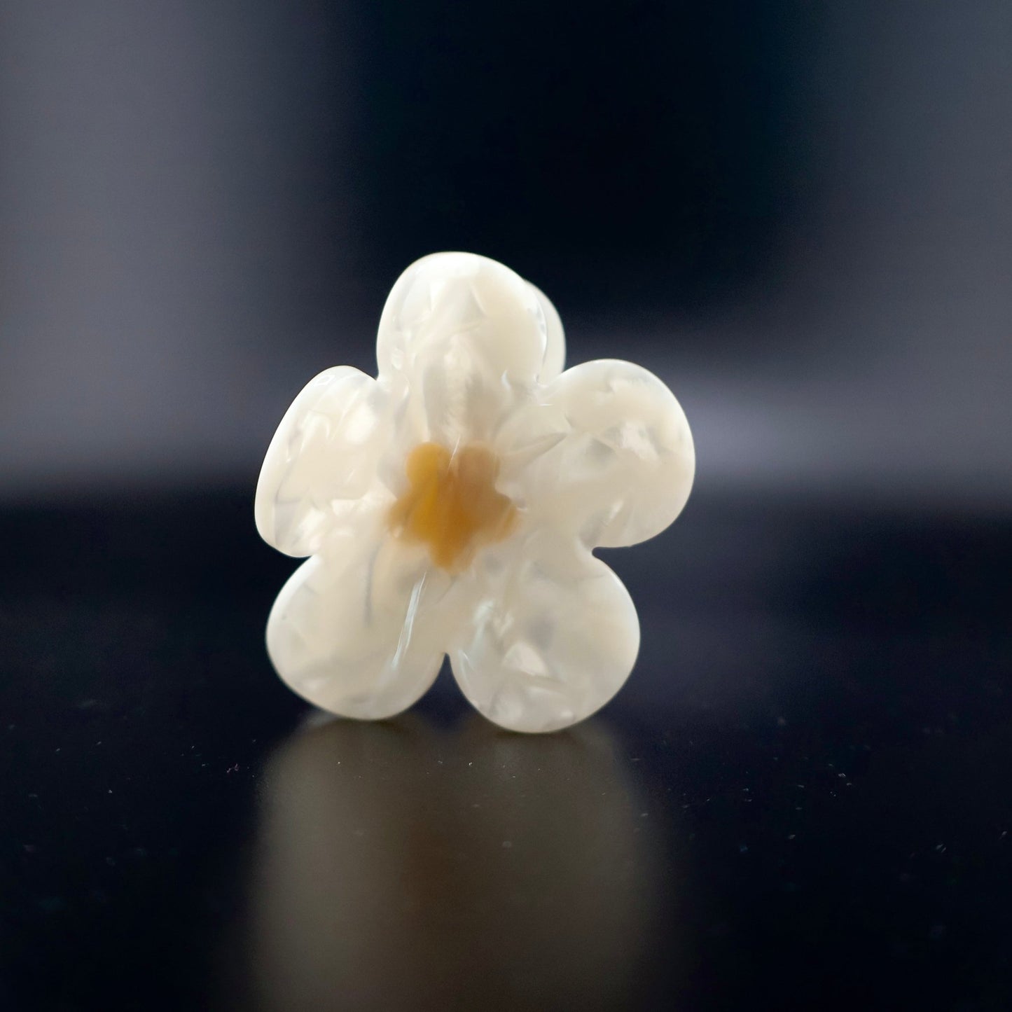 Neutral Flower Hair Claw Clip